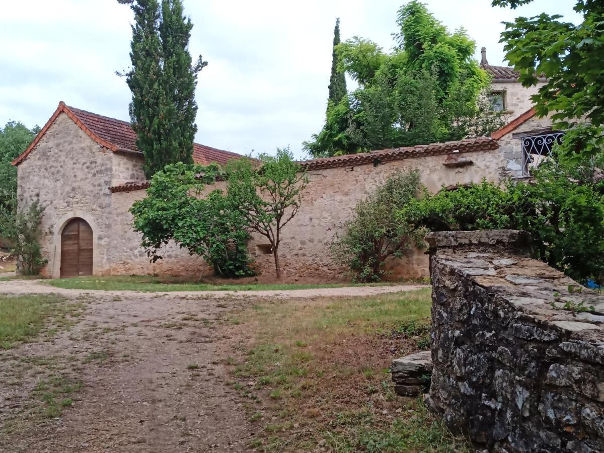 Les Granges De L Abbaye Bed & Breakfast Ginals Bagian luar foto